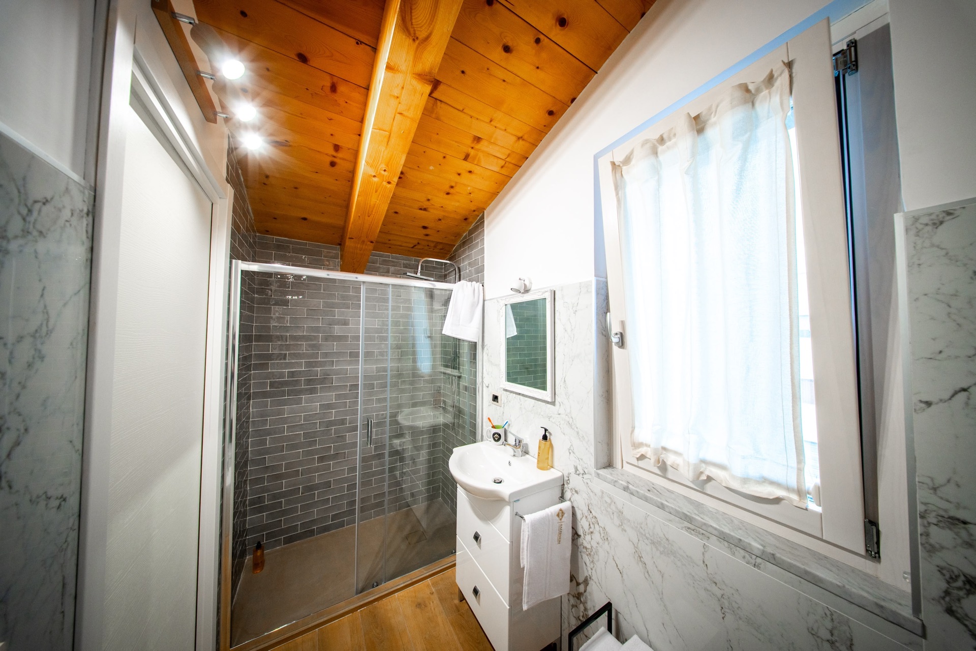 Camera 12 di Salernum Luxury Apartments